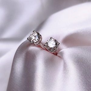 Solitaire Diamond Studs